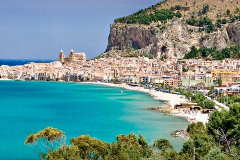Mansarda Camelie Via Dei Normanni, 45 Villa Campofelice Di Roccella Bagian luar foto